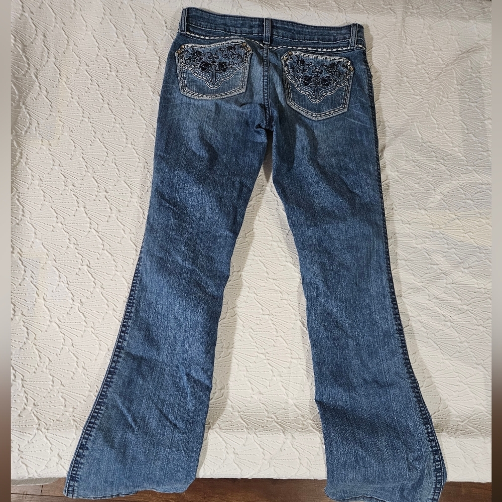 Wrangler Rock 47 Embroidered Back Pocket Bootcut Jeans - Blue Size 12/14